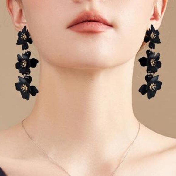 Boho Triple Flower Drop Earrings Long Matte Floral Dangle Black Floral Earrings - Picture 6 of 6